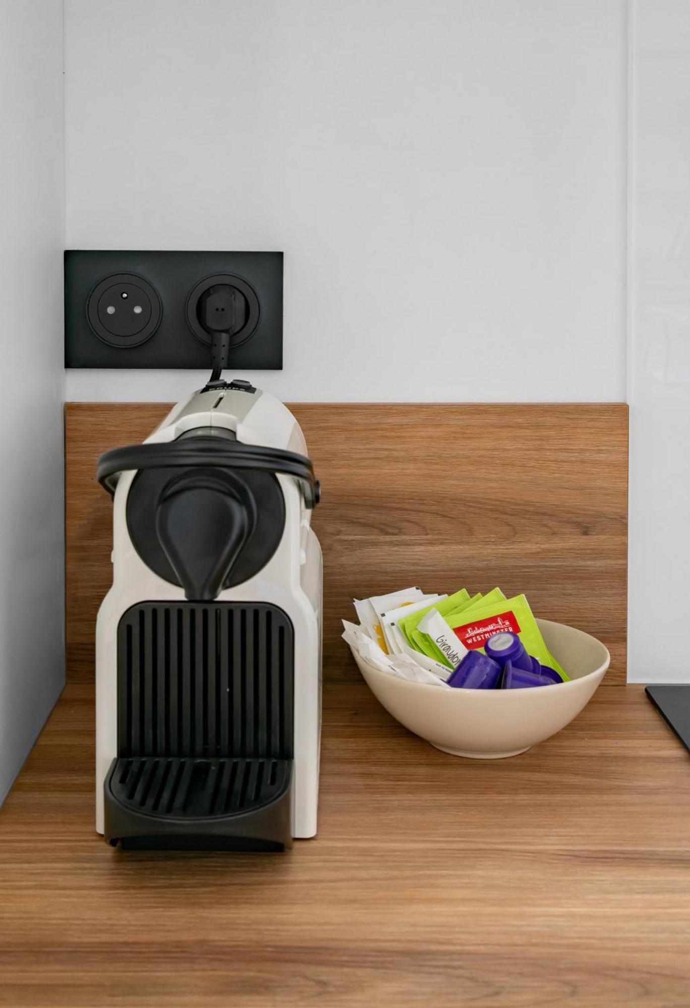 Residence Jaures - Appartements Design Et Climatises En Centre Ville 비시 외부 사진