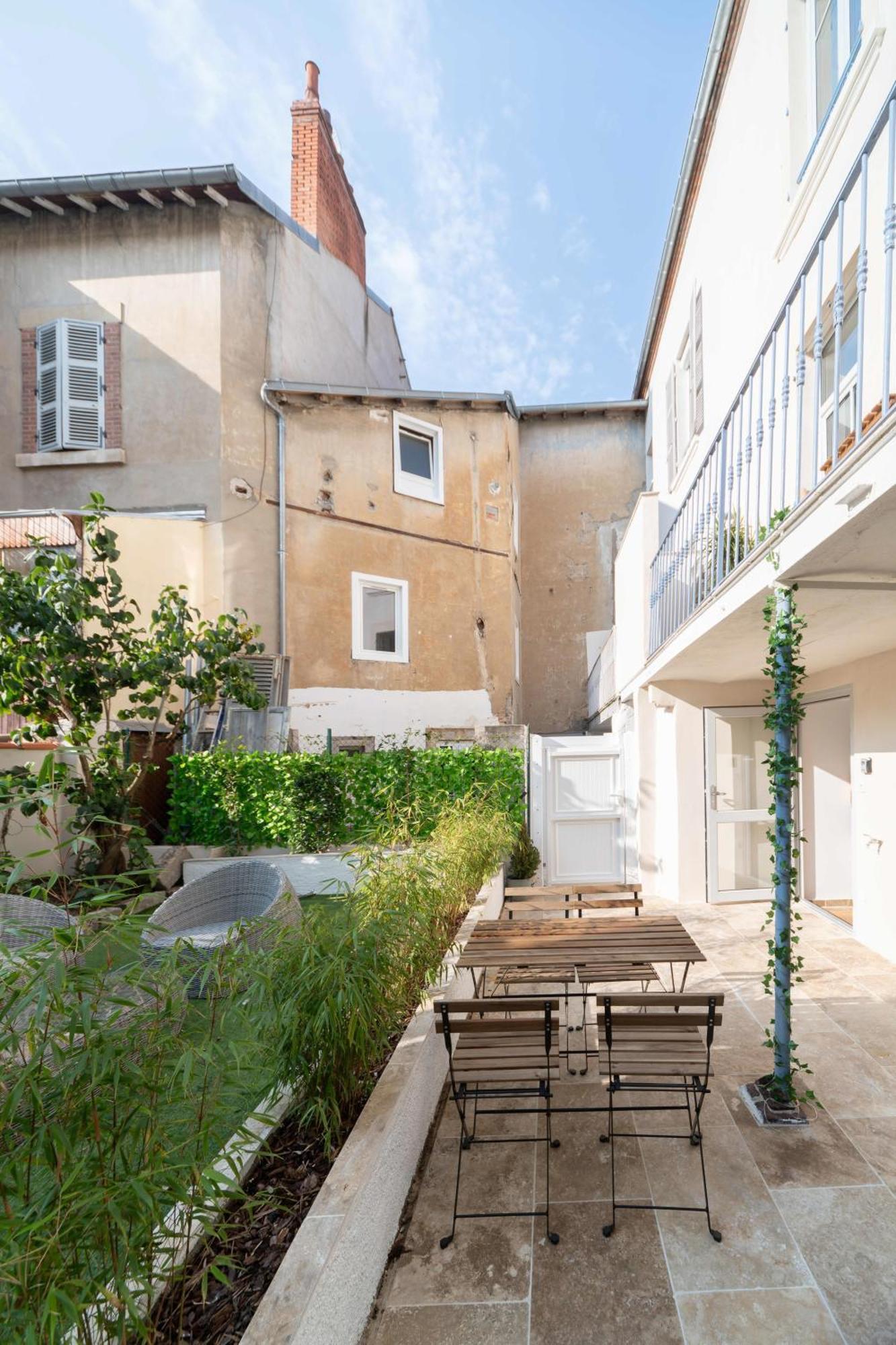 Residence Jaures - Appartements Design Et Climatises En Centre Ville 비시 외부 사진