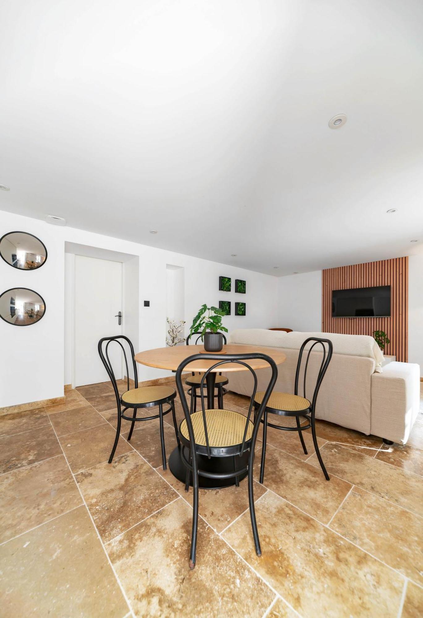 Residence Jaures - Appartements Design Et Climatises En Centre Ville 비시 외부 사진
